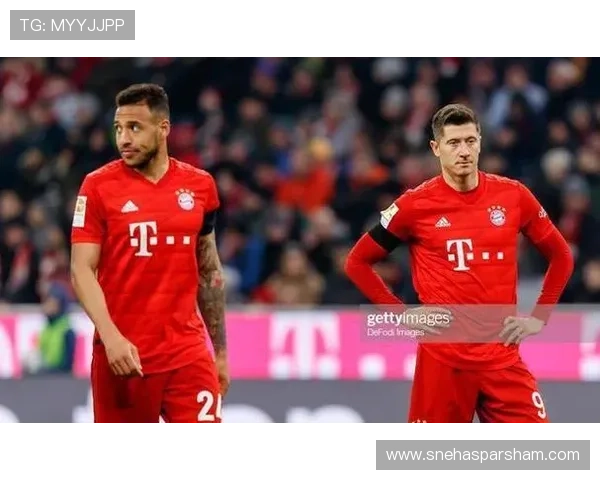 本泽马vs莱万:中锋战术角色与进攻效率对比分析