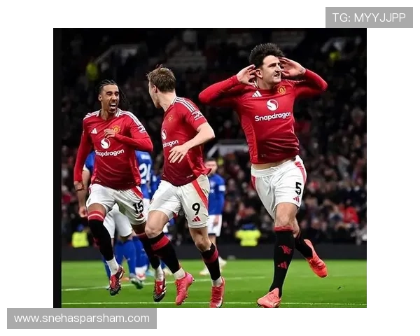 曼联高位压迫战术与防线暴露问题，对赛季走势形成制约